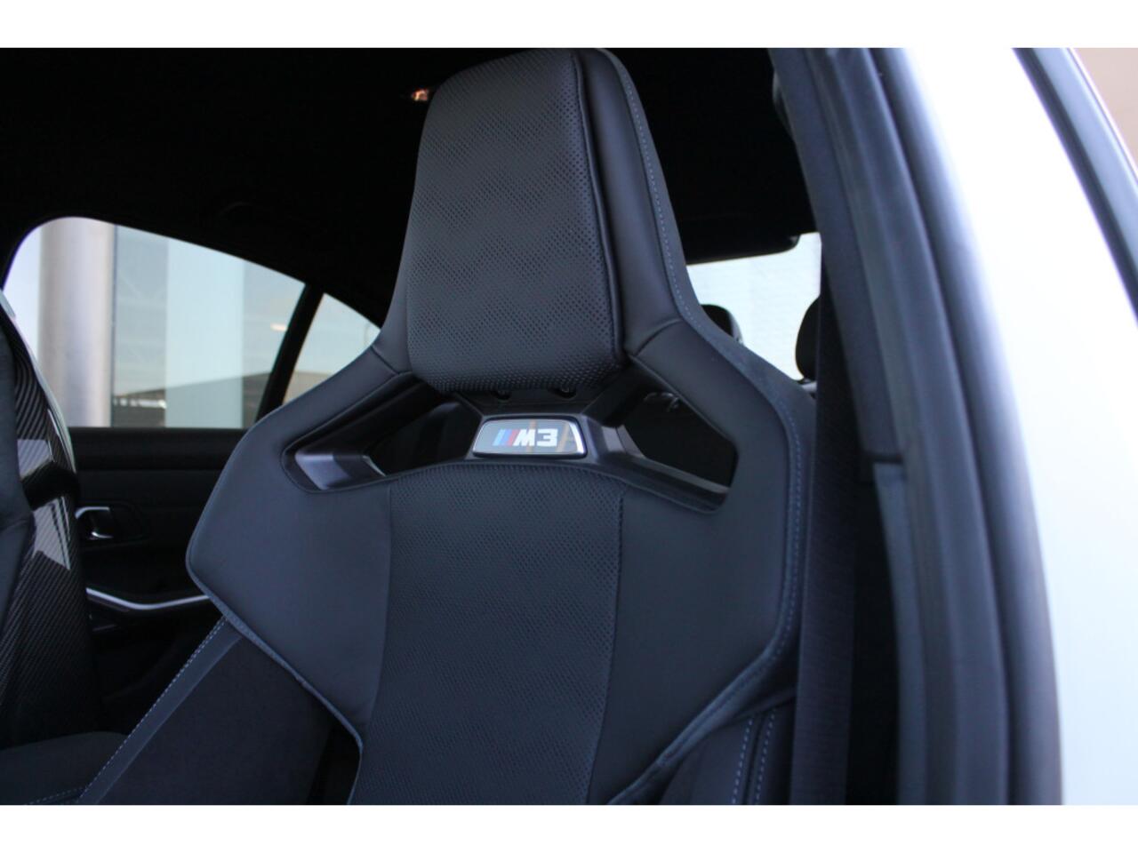 BMW M3 3 Serie xDrive Competition High Executive Automaat / M Drive Professional / M Carbon kuipstoelen / Laserlight / M Carbon-keramisch remmen / Adaptief M Onderstel