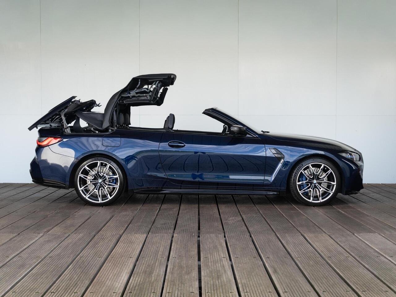 BMW M4 Cabrio Competition xDrive | M Drive Professional | Harman Kardon | Laserlight | Verwarmd Stuurwiel | Air Collar | Comfort Access | Stoelverwarming | Head-Up Display