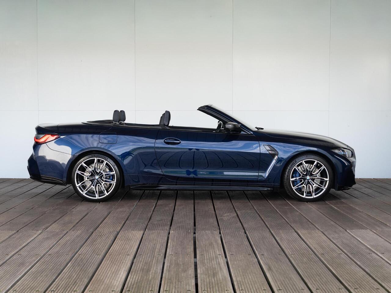 BMW M4 Cabrio Competition xDrive | M Drive Professional | Harman Kardon | Laserlight | Verwarmd Stuurwiel | Air Collar | Comfort Access | Stoelverwarming | Head-Up Display