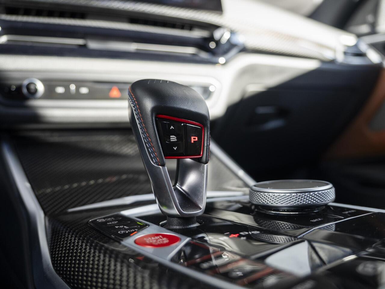 BMW M4 xDrive Competition Coupé | M Driver's Pack | Carbon-keramische remmen | Harman Kardon | Comfort Access | Stuurwielrand verwarmd | Stoelventilatie