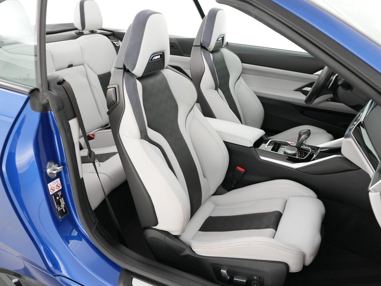 BMW M4 Competition Cabrio 510pk xDrive |dealer onderhouden|M-sport|M-sport stoelen|Laser LED|memory|360 camera|nekverwarming|sportuitlaat|HUD|blind spot|stoelventilatie + verwarming|