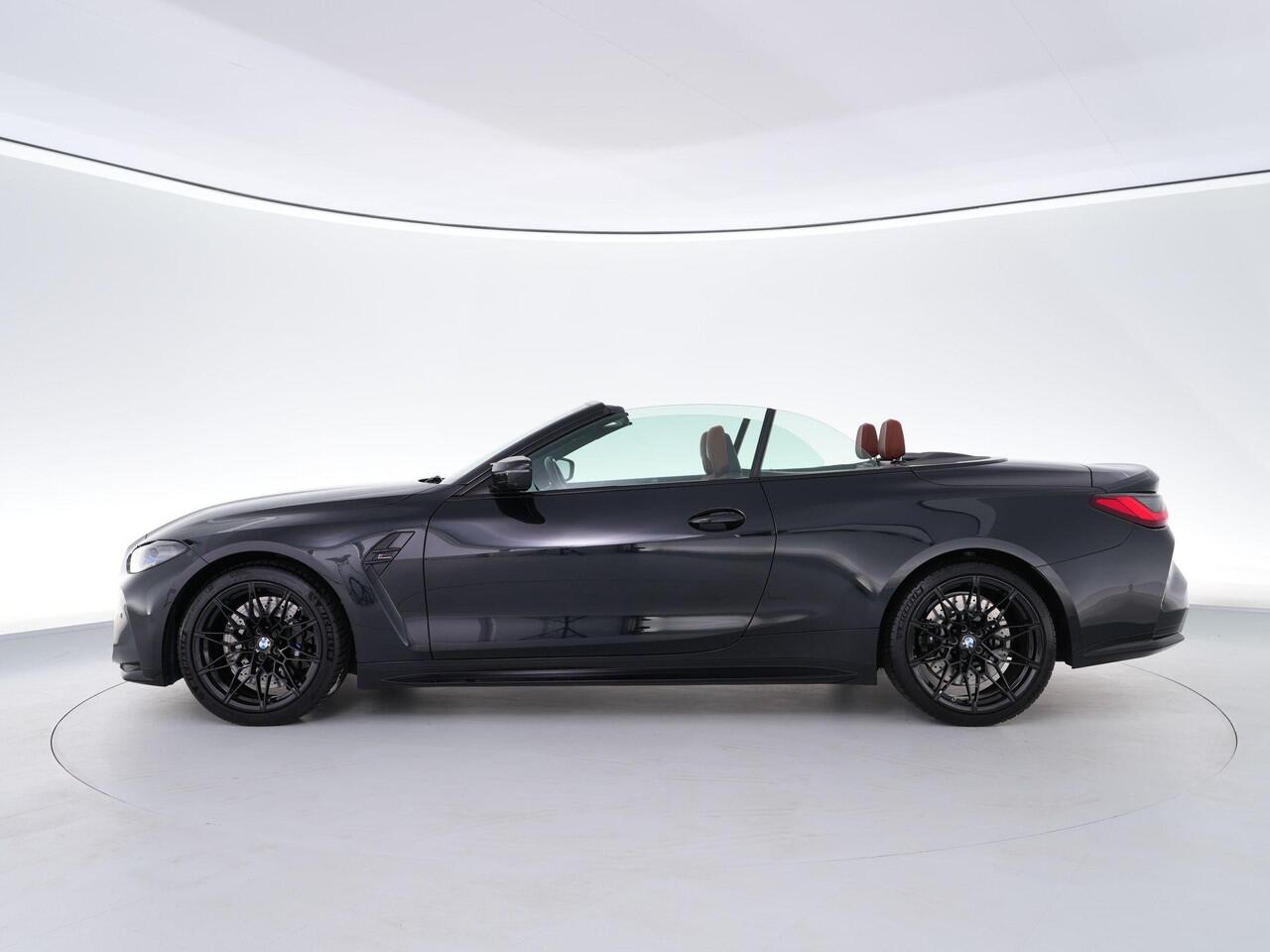 BMW M4 Competition Cabrio 510pk xDrive |dealer onderhouden|M-sport|M-sportstoelen|Laser LED|HUD|memory|Carbon interieur|nekverwarming|Apple Carplay|stoelventilatie & verwarming|