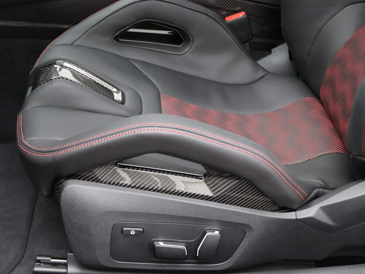 BMW M4 CS Coupé BMW M4 Coupé M Drive Professional | M Carbon-keramische remmen