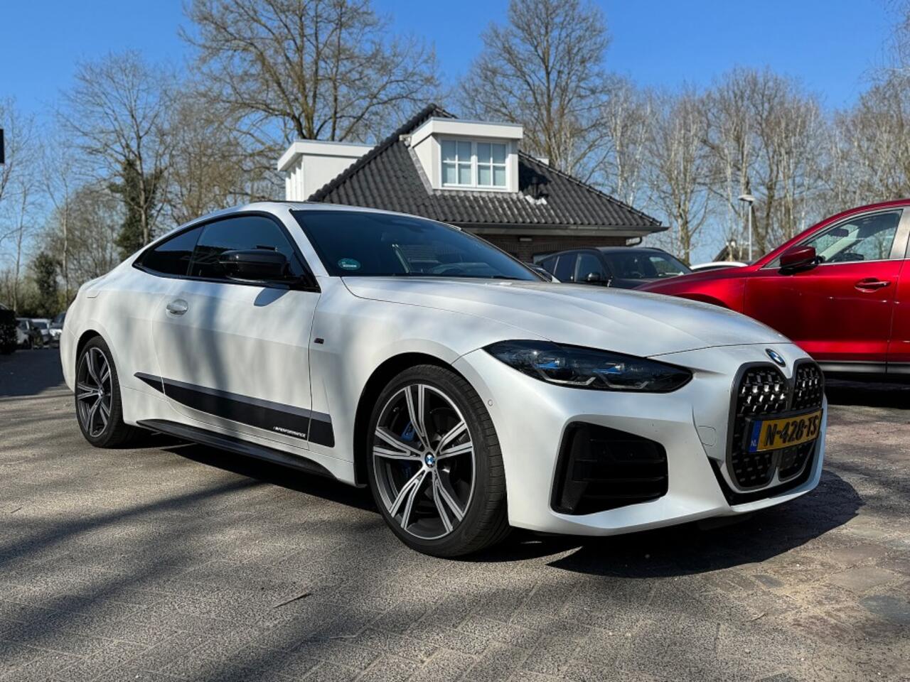 BMW M4 M440i xDrive High Executive M-pakket zwartsportleer,schuifdak,laserlicht