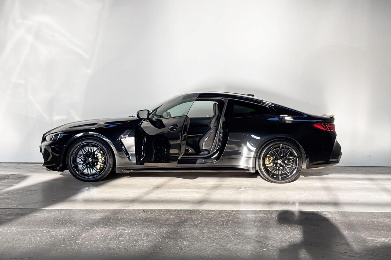 BMW M4 Aut. - M Keramische remmen / M Carbon stoelen