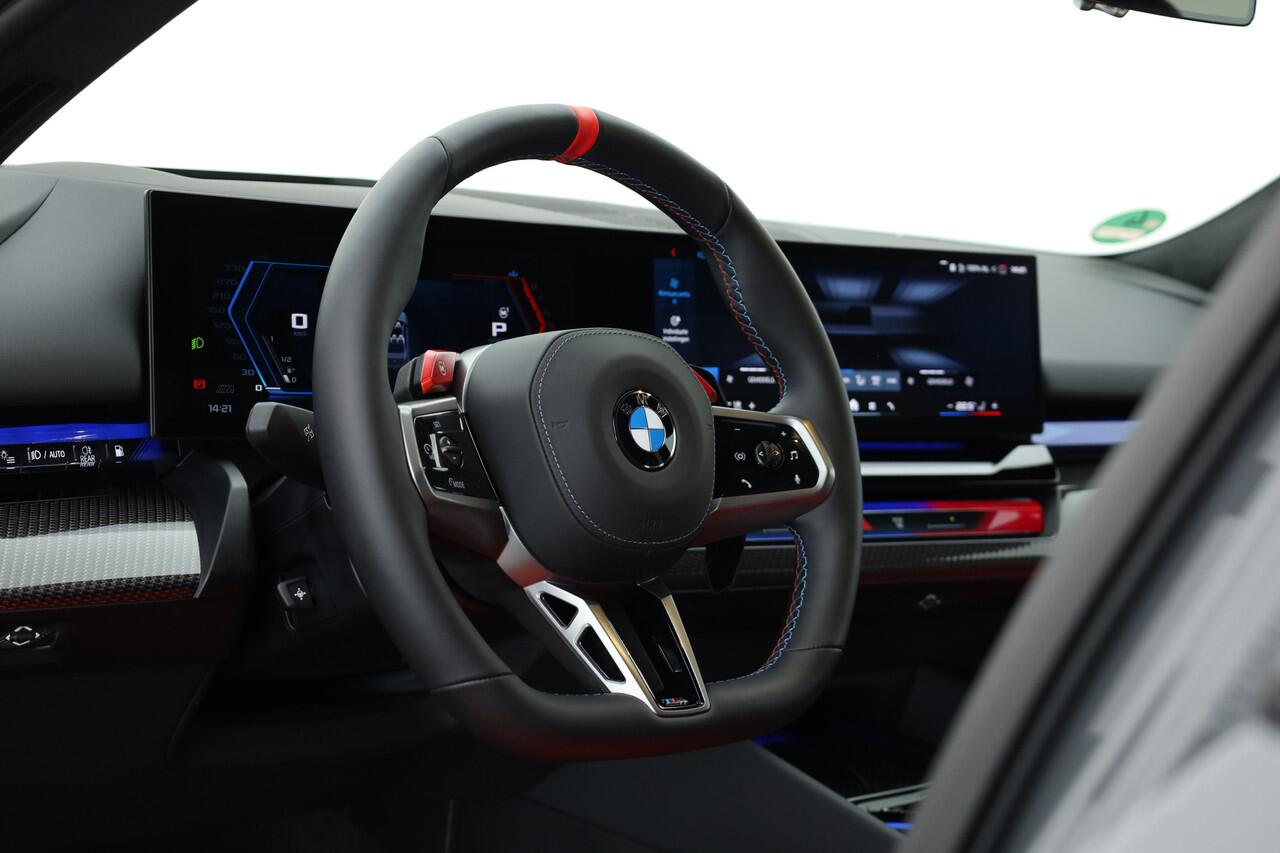 BMW M5 5-serie 727pk | Keramisch | Driving Assistant pro. | Carbon | M Driver's pack | B&W