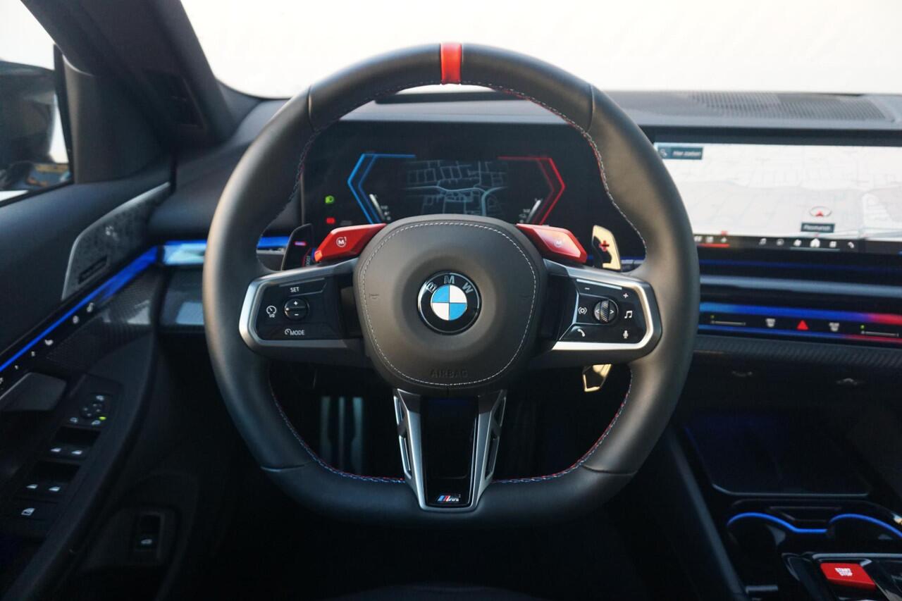 BMW M5 Touring M Driver's Pack / Comfort Pack / Driving Assistant Professional / Bowers & Wilkins