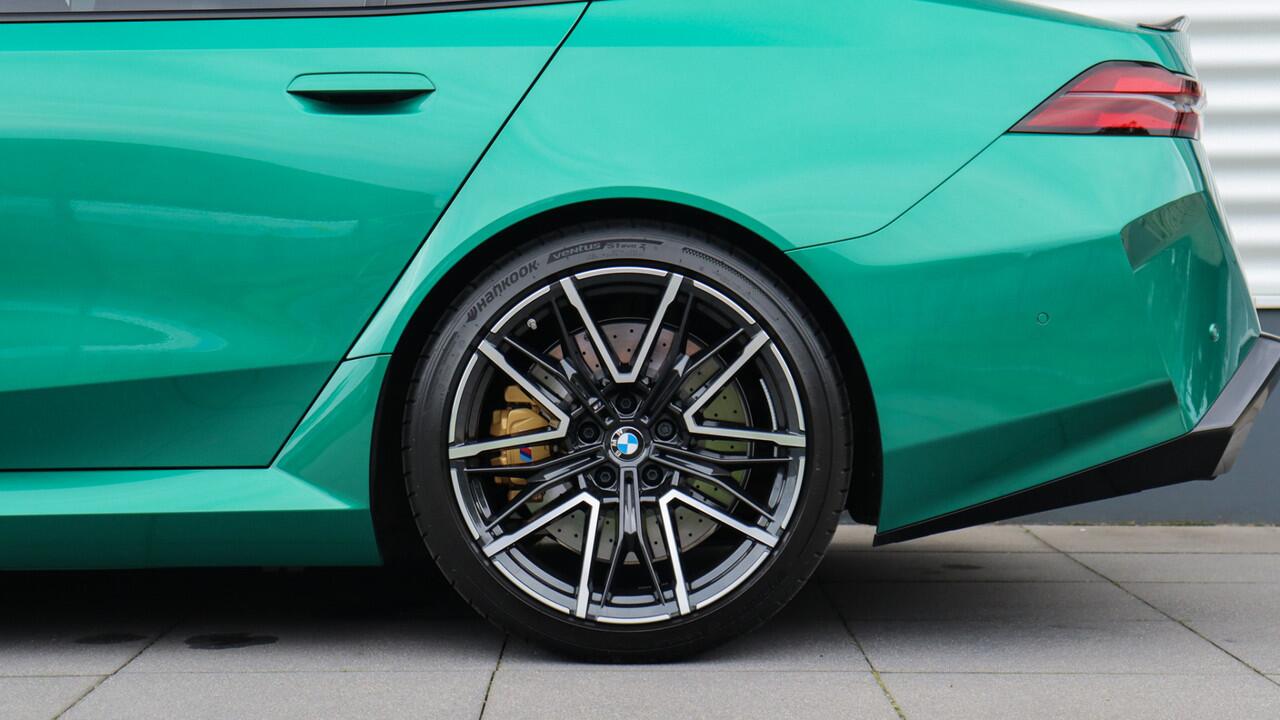 BMW M5 Sedan | M Drivers Package | Keramisch | Carbon Pack | Stoelventilatie | Bowers & Wilkins | PPF