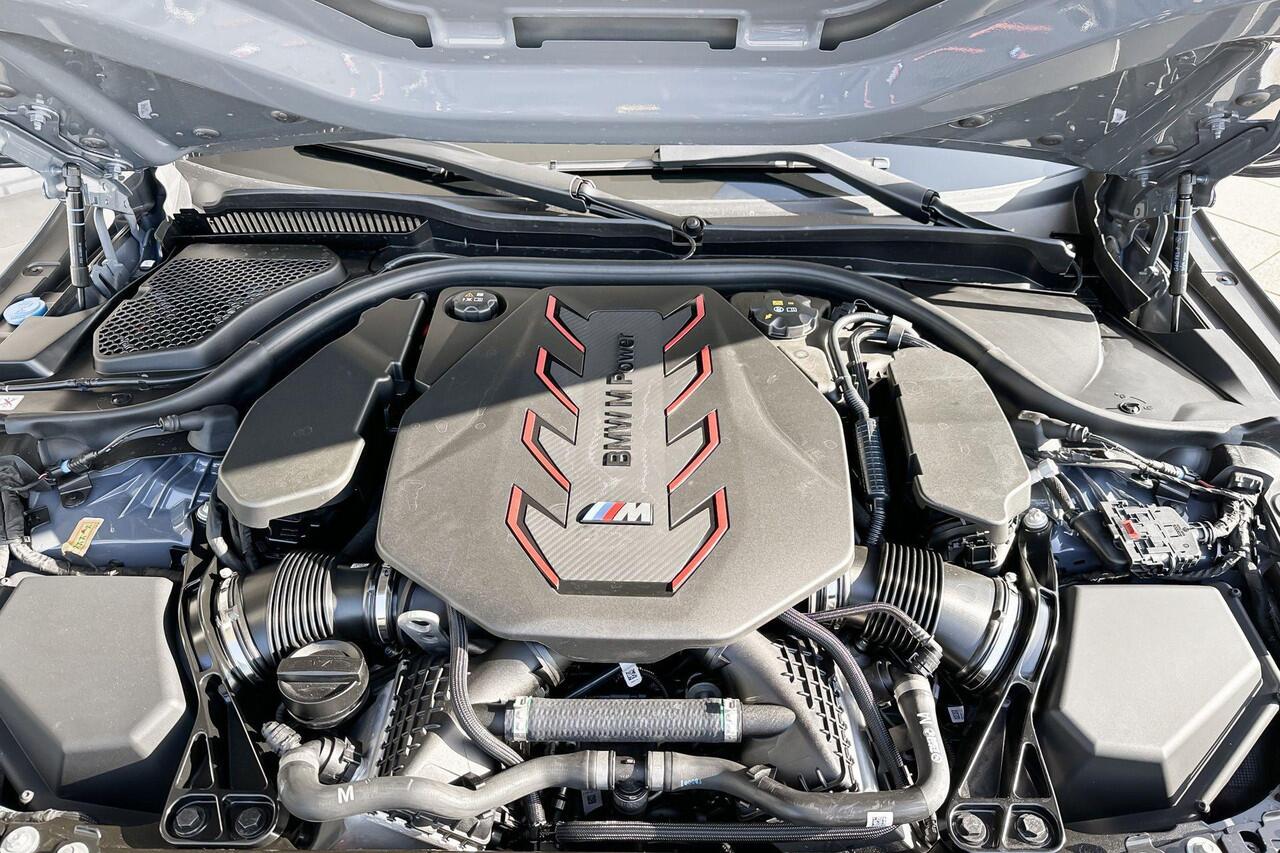 BMW M5 Sedan M Driver's Pack / Driving Assistant Professional / Keramische remschijven / Selections