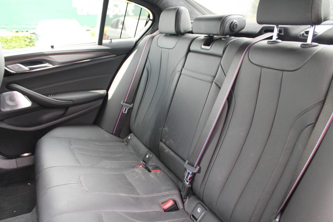 BMW M5 5 Serie Competition Automaat / M Carbon-keramisch remmen / Bowers & Wilkins / M Multifunctionele Stoelen / Soft Close / Parking Assistant Plus / Adaptieve LED