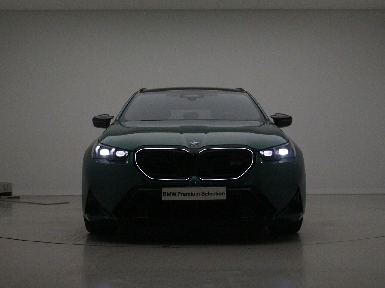 BMW M5 Touring | CoPilot | Trekhaak | Ventilatie | M Drive Professional | Bowers & Wilkins Surround Sound System