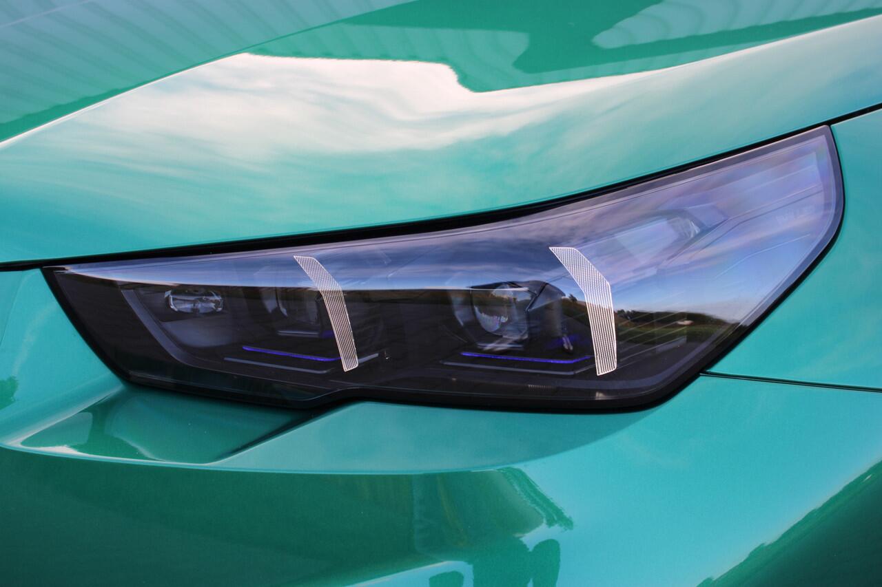 BMW M5 5-serie Touring | Direct leverbaar | Adaptieve cruise control | Uitklapbare trekhaak | 360° camera | Apple carplay/Android auto | 100% dealer onderhouden | Stoel verwarming + ventilatie |