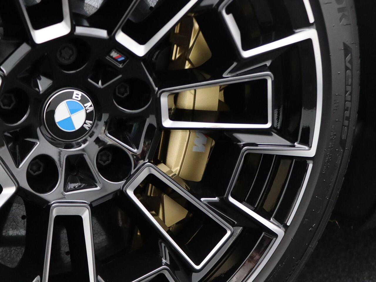 BMW M5 Touring | M Drive Professional | Panoramadak | M Carbon-keramische remmen | Bowers & Wilkins | Driving Assist Prof | Stoelventilatie | 21"