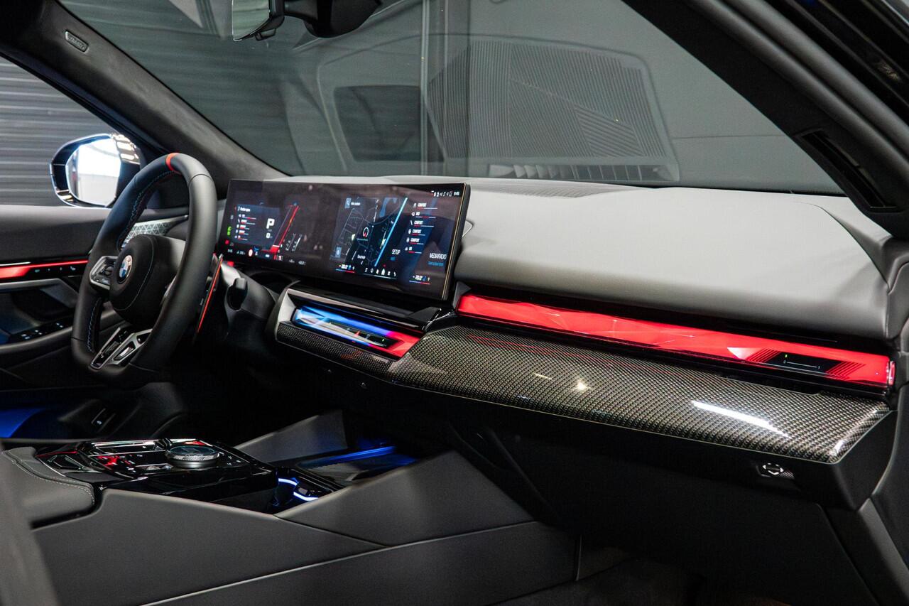 BMW M5 5-serie *Keramisch / M Driver's Package / Bowers & Wilkins / Memory / Carbon*