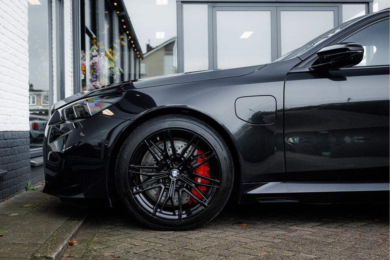 BMW M5 Touring 4.4 V8 xDrive M-Drivers Pack Pano - Bowers& Wilkins - Trekhaak
