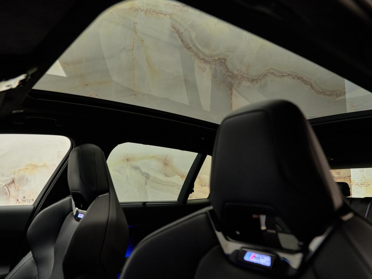 BMW M5 Touring V8 M Hybrid, Ultimate Package, pano, tr.haak, 21", alcantara, ceramic, B&W, stl.ventilatie, memory, adap-LED, carbon, leder, keyless, privacy