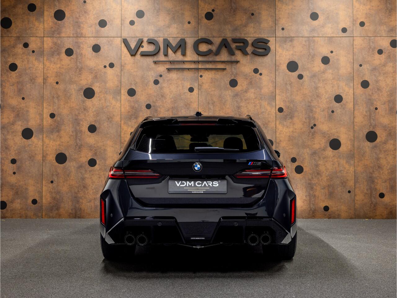 BMW M5 5-serie Touring | Keramisch | Pano | B&W | M Driver's Pack |