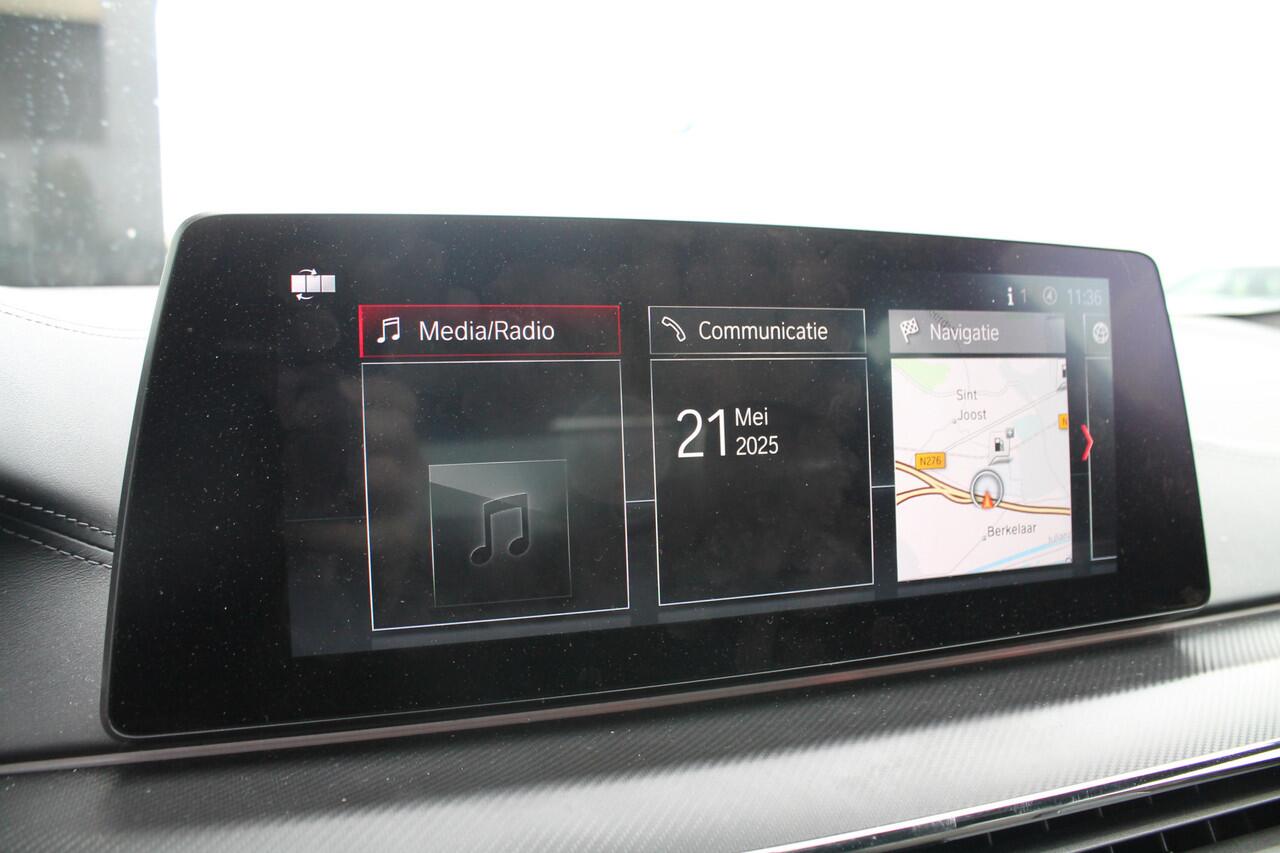 BMW M5 5 Serie Competition Automaat / M Carbon-keramisch remmen / Bowers & Wilkins / M Multifunctionele Stoelen / Soft Close / Parking Assistant Plus / Adaptieve LED