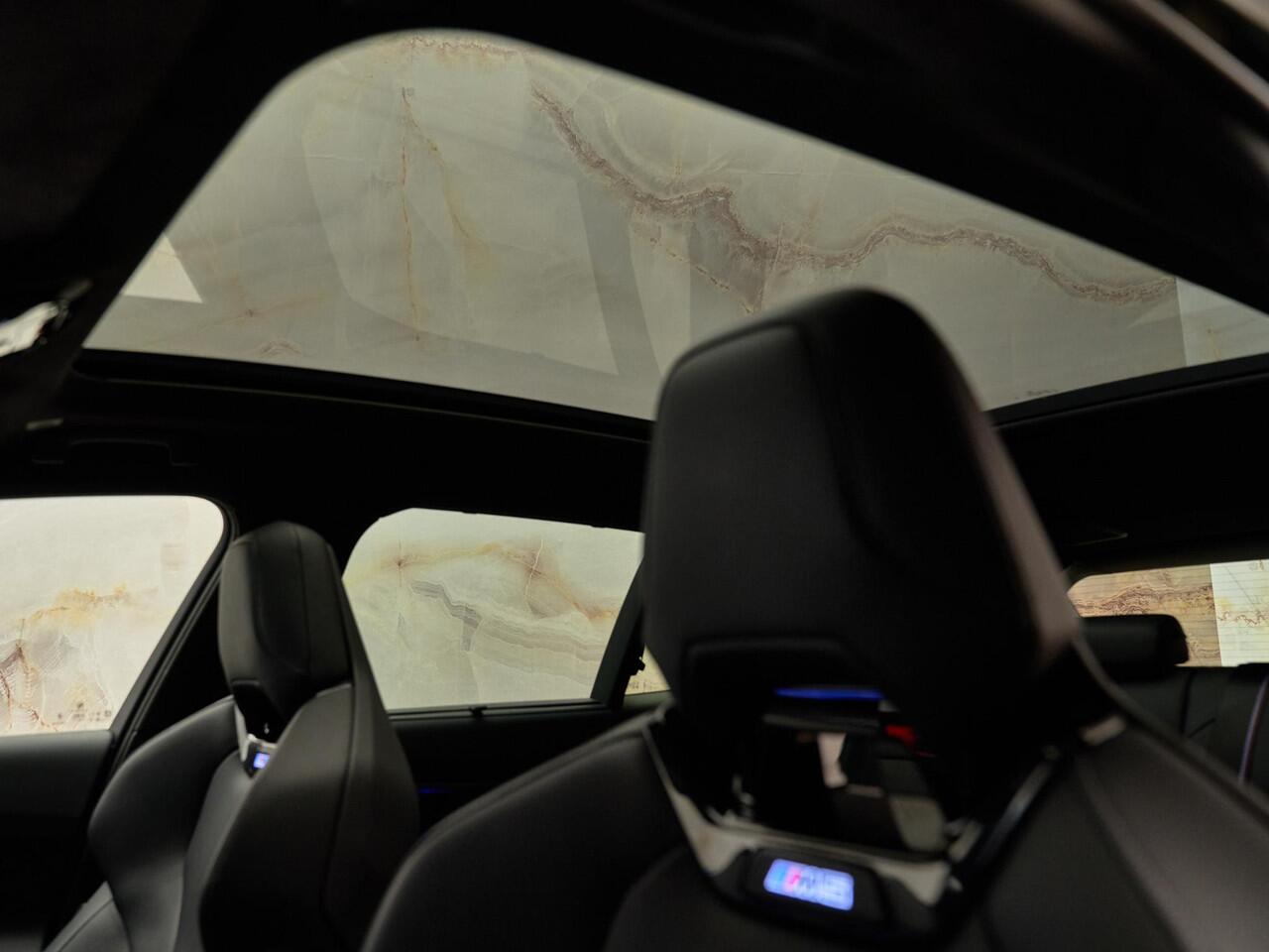 BMW M5 Touring V8 M Hybrid, Sonderlackierung, Ultimate Package, ceramic, pano, B&W, 21", stl.ventilatie, memory, carbon, leder, privacy