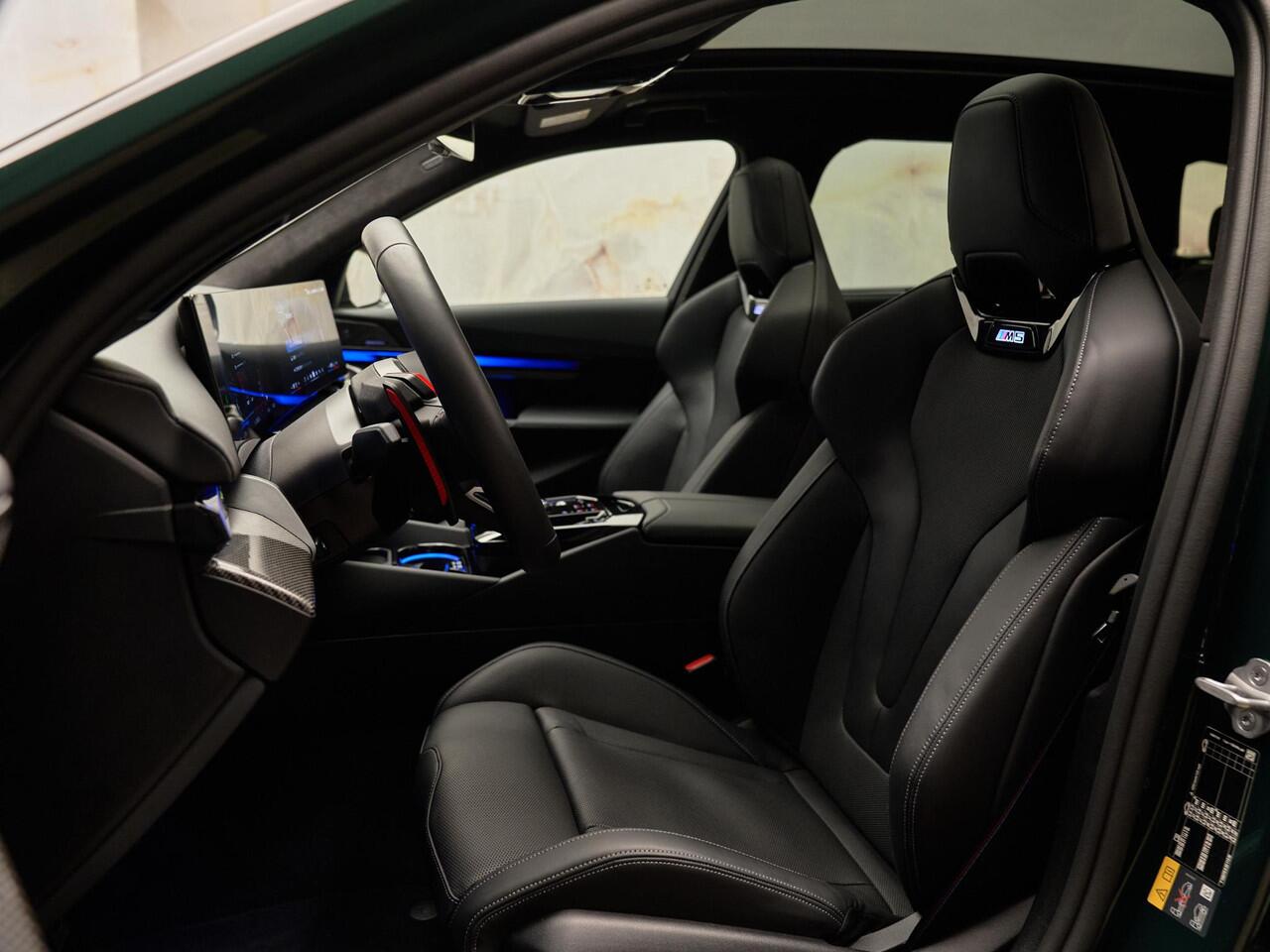 BMW M5 Touring V8 M Hybrid, Sonderlackierung, Ultimate Package, ceramic, pano, B&W, 21", stl.ventilatie, memory, carbon, leder, privacy