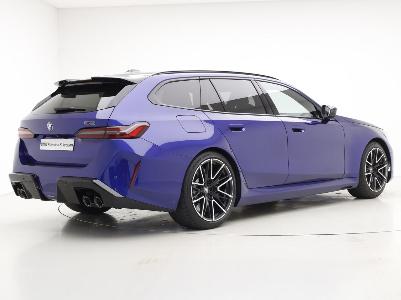 BMW M5 Touring M5 | Personal CoPilot | Bowers & Wilkins Surround Sound | Trekhaak | M Driver's Pack