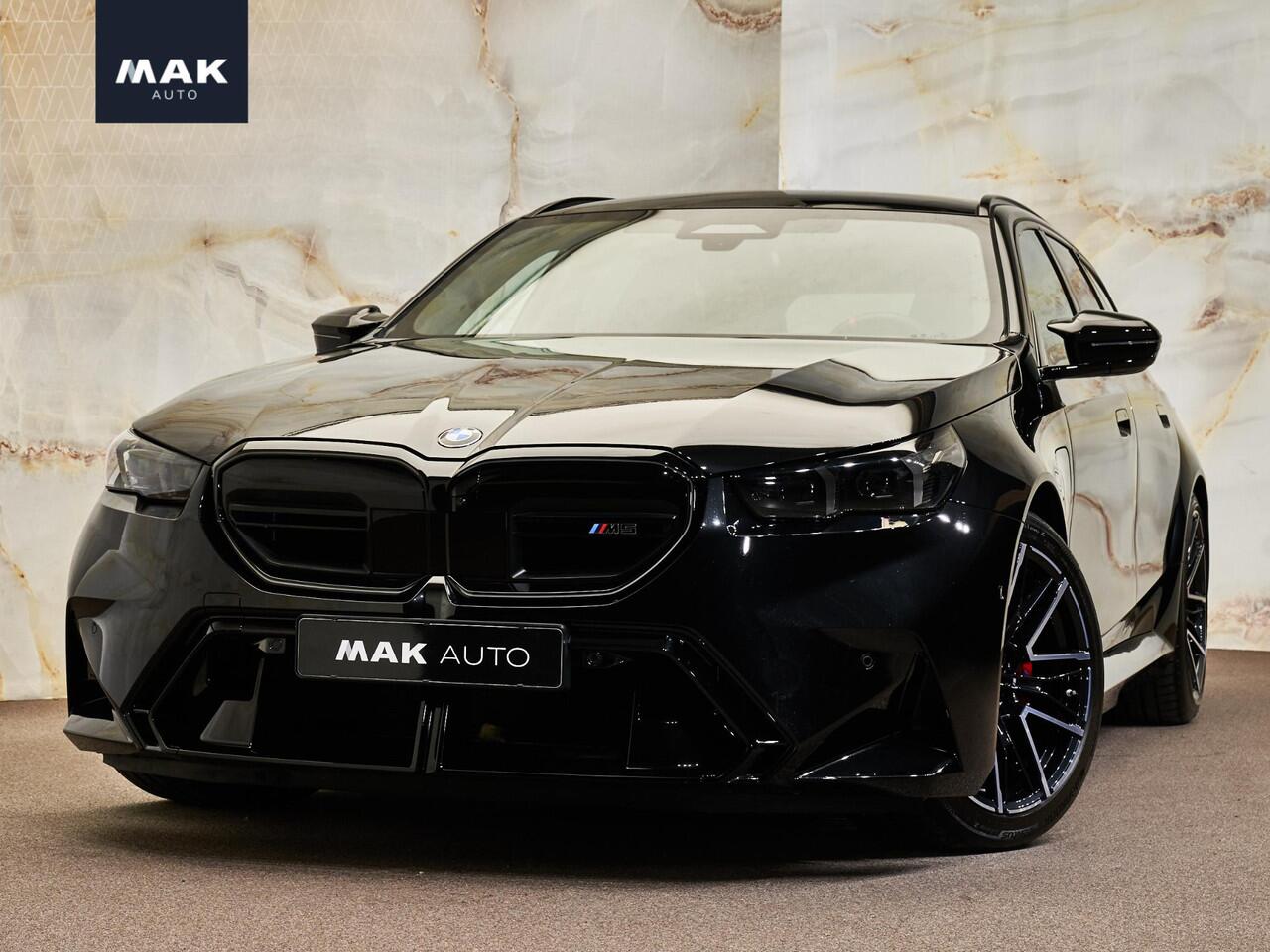 BMW M5 Touring V8 M Hybrid, pano, B&W, 21", stl.ventilatie, tr.haak, pano, leder, memory, keyless, privacy