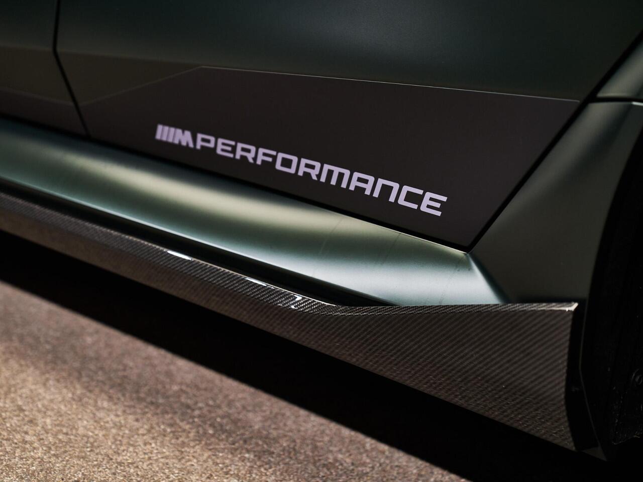 BMW M5 Touring V8 M Hybrid, M Performance, Sonderlackierung, B&W, HUD, 21", memory, stl.ventilatie, keyless, M drivers pack., privacy