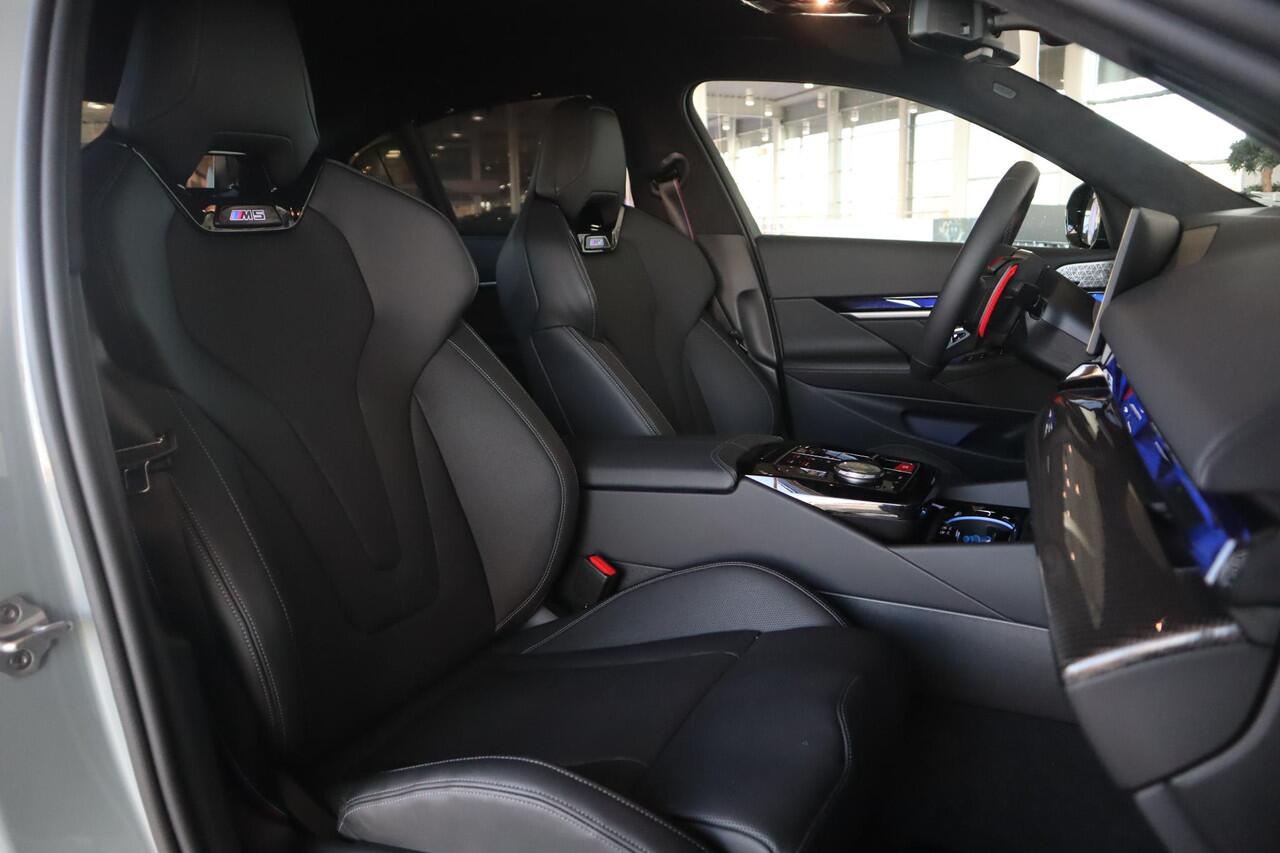 BMW M5 Sedan Direct leverbaar!! / Driving Assistant Professional | Comfort Pack | B&W | elek. trekhaak