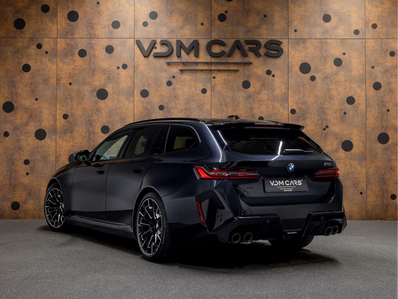 BMW M5 5-serie Touring | Keramisch | Pano | B&W | M Driver's Pack |