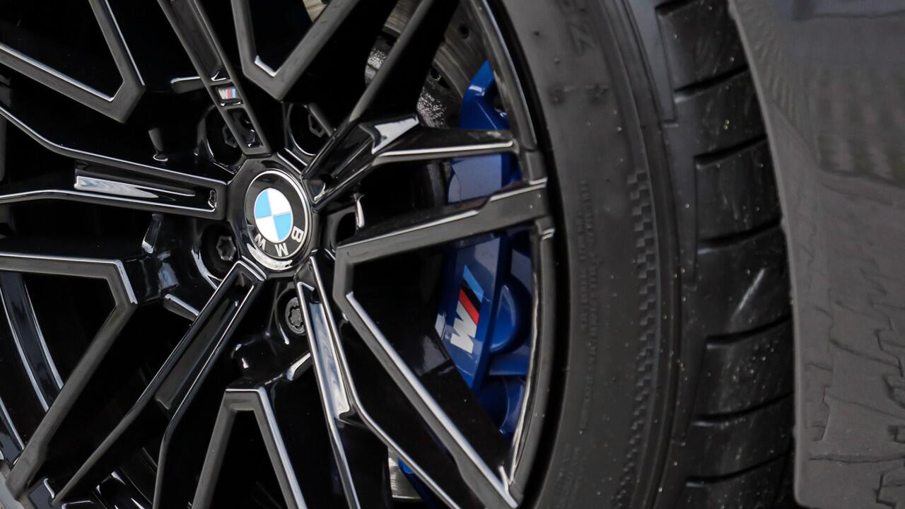 BMW M5 Sedan | Carbon Pack | Stoelventilatie | Comfort Pack | Bowers & Wilkins | Head-up