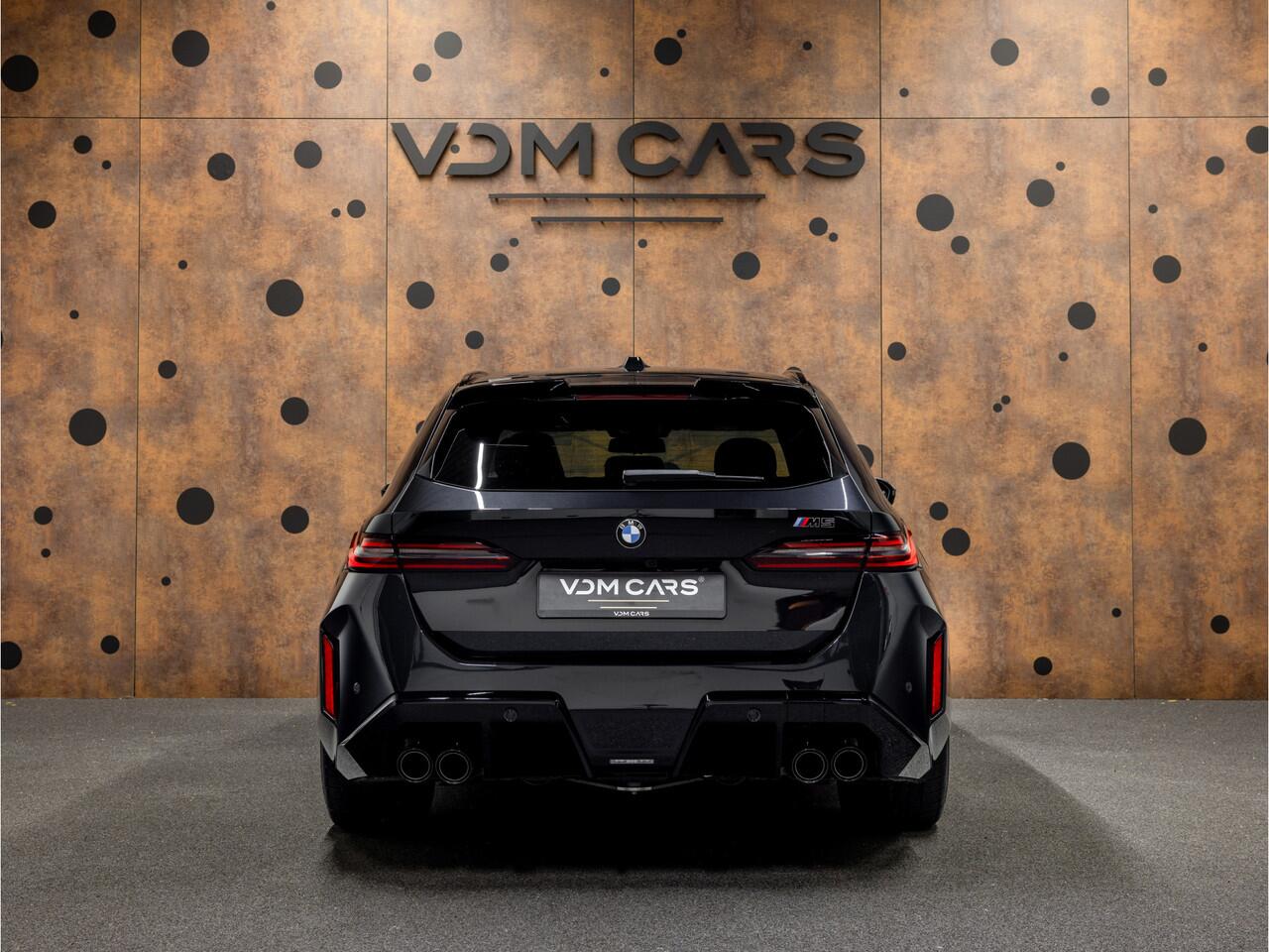 BMW M5 5-serie Touring | Keramisch | Pano | B&W | M Driver's Pack |