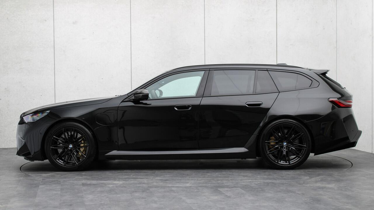 BMW M5 Touring | Ultimate Package | M Driver's Package | Stoelventilatie | Bowers & Wilkins | Carbon |