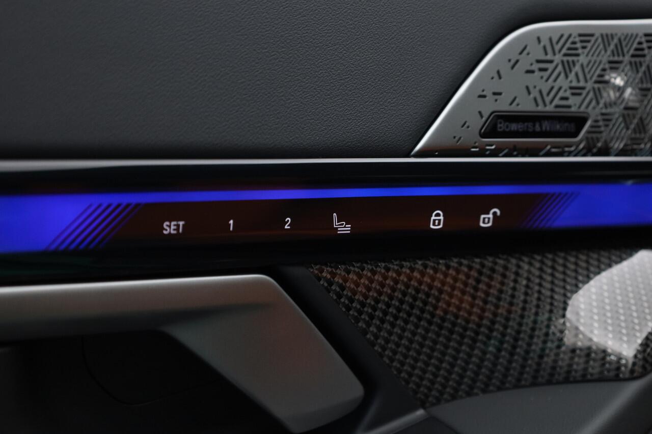 BMW M5 5-serie 727pk | Ultimate Pack | Keramisch | Carbon | Driving Assistant Pro. | B&W