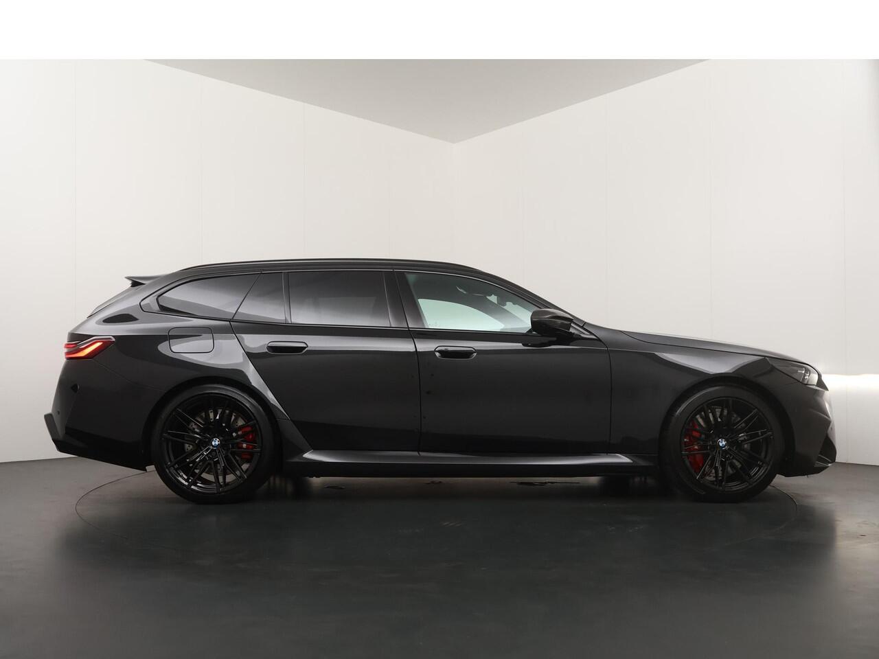 BMW M5 5-serie Touring Panoramadak / Driving Assistant Prof. / Stoelventilatie