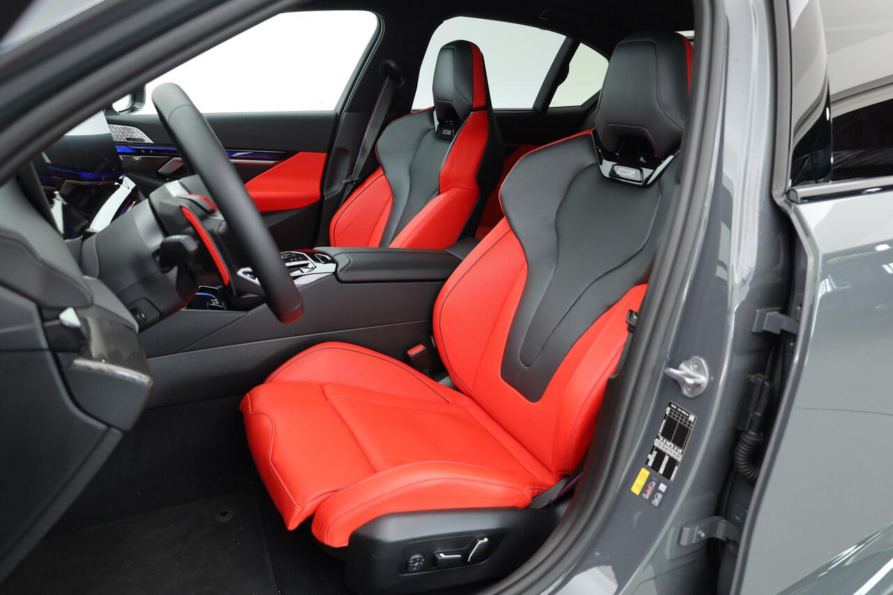 BMW M5 5-serie 727pk | Keramisch | Driving Assistant pro. | Carbon | M Driver's pack | B&W