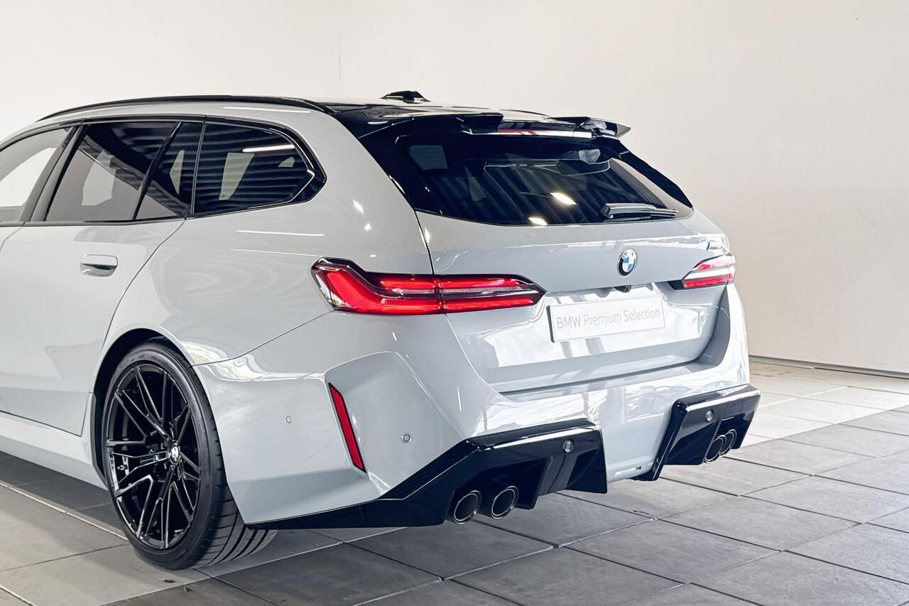 BMW M5 Touring M Drive Professional Aut. | Selections