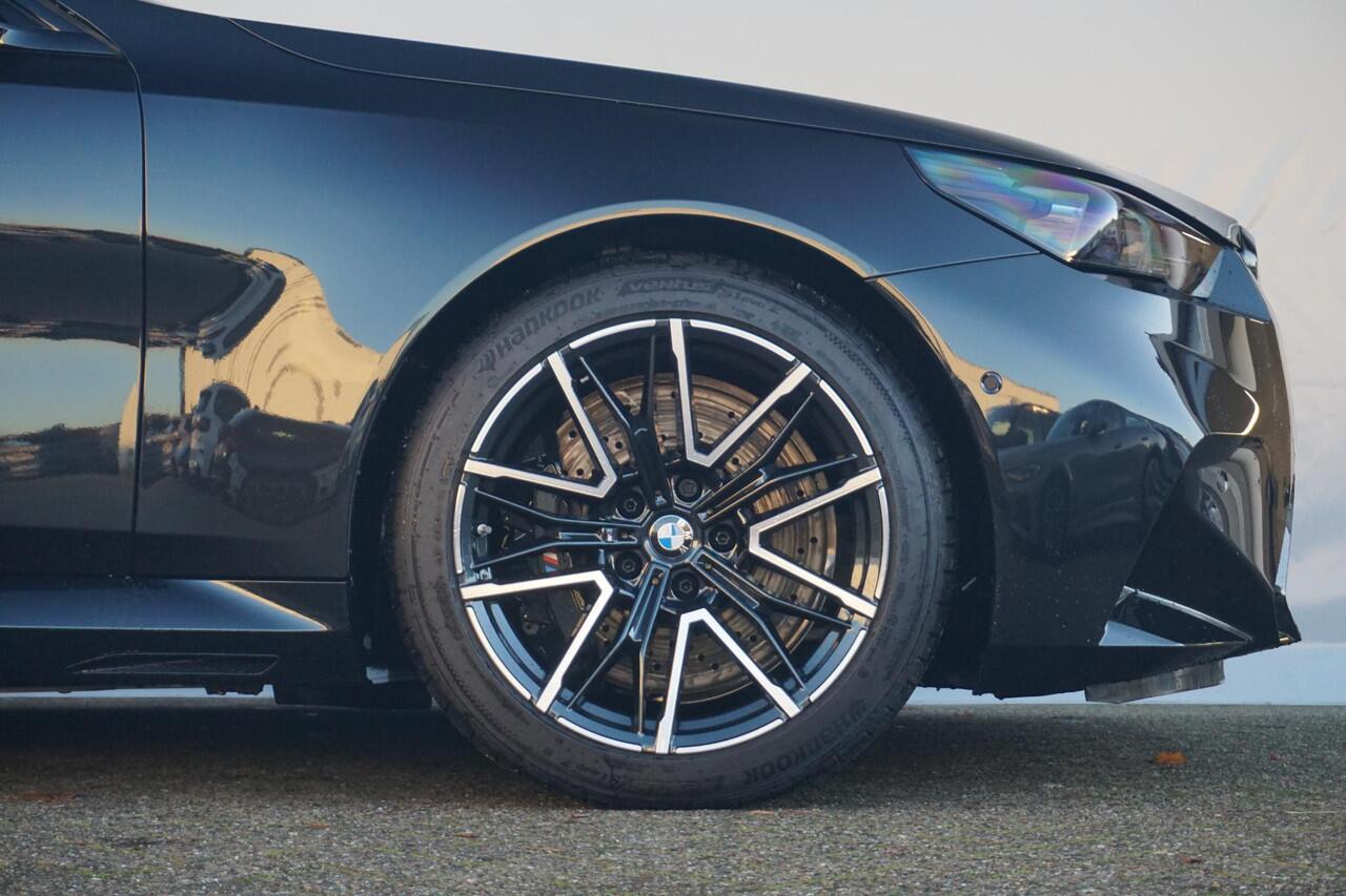 BMW M5 Touring M Driver's Pack / Comfort Pack / Driving Assistant Professional / Bowers & Wilkins