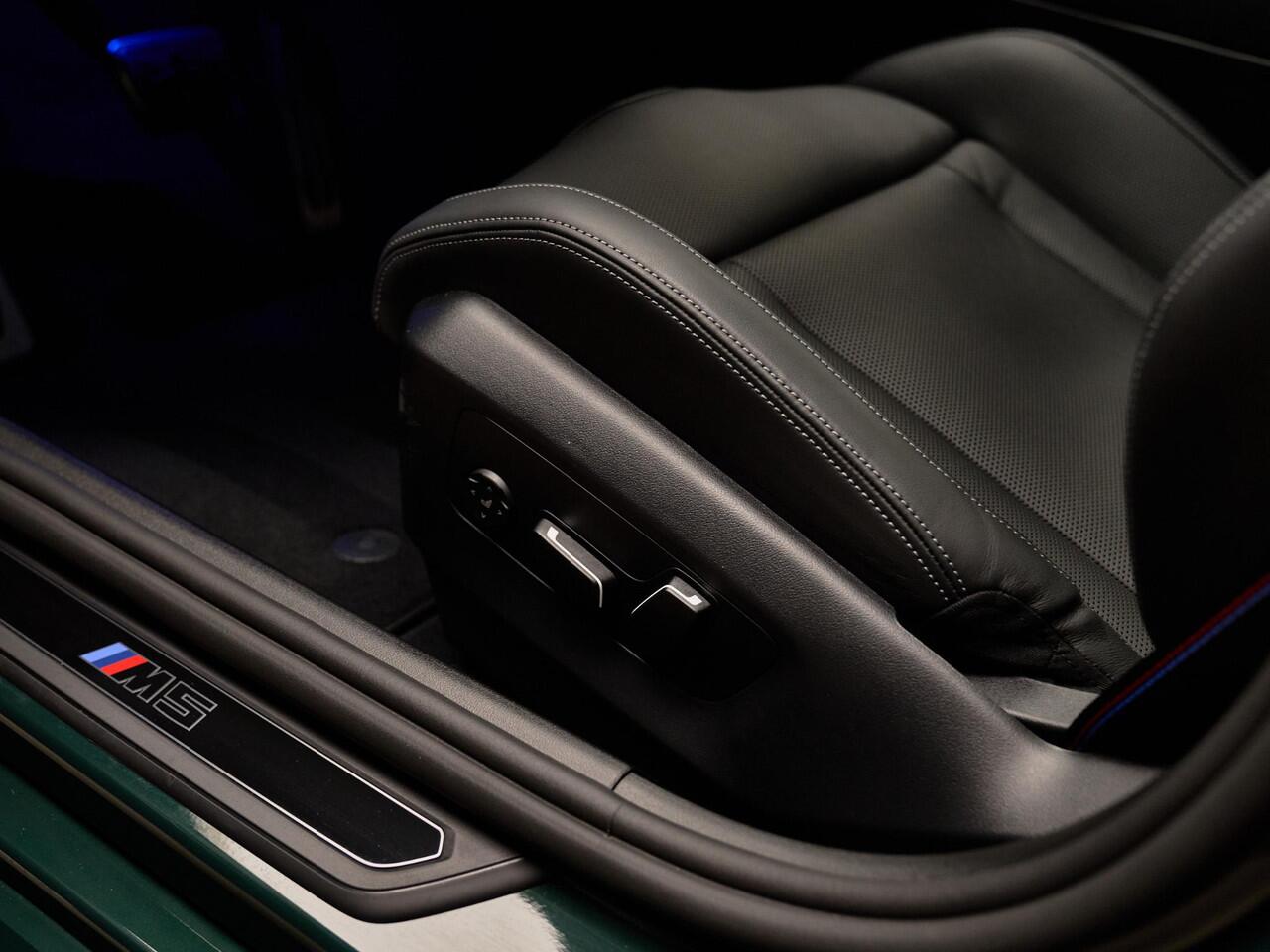 BMW M5 Touring V8 M Hybrid, Sonderlackierung, Ultimate Package, ceramic, pano, B&W, 21", stl.ventilatie, memory, carbon, leder, privacy