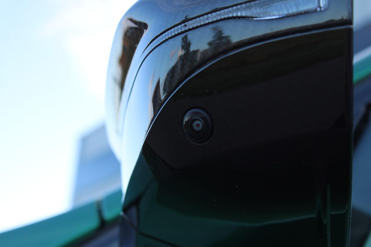 BMW M5 5-serie Touring | Direct leverbaar | Adaptieve cruise control | Uitklapbare trekhaak | 360° camera | Apple carplay/Android auto | 100% dealer onderhouden | Stoel verwarming + ventilatie |