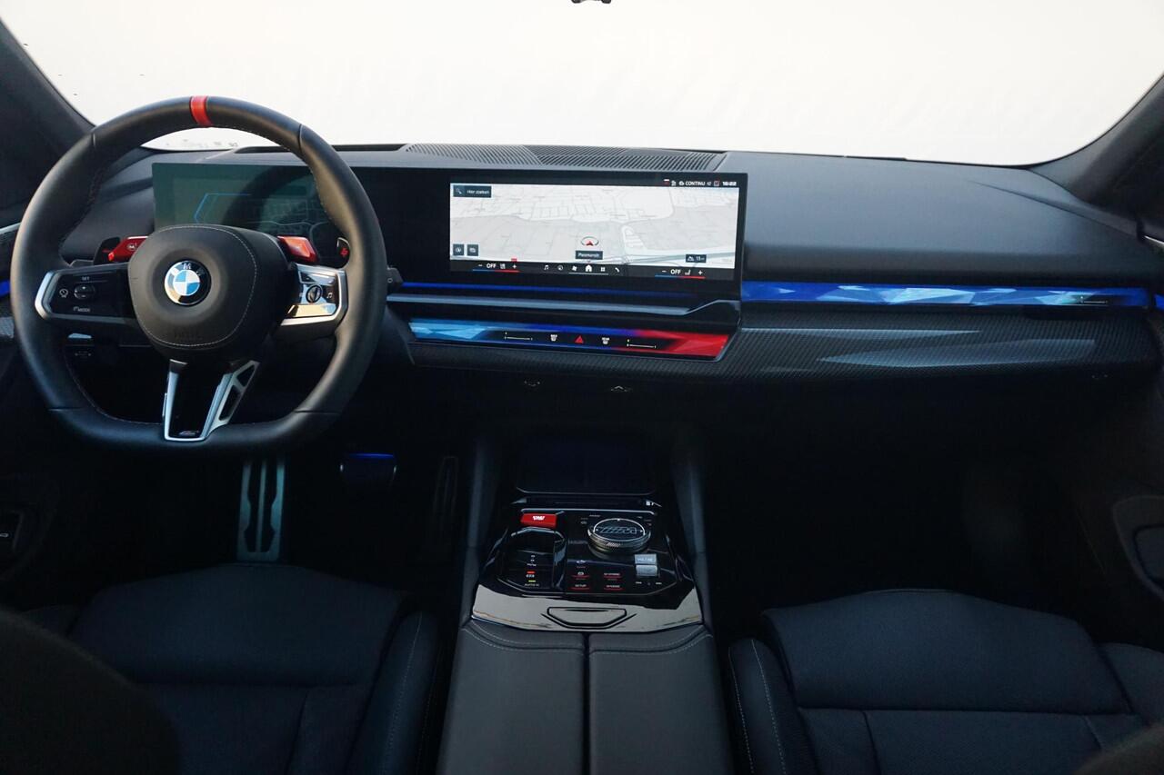 BMW M5 Touring M Driver's Pack / Comfort Pack / Driving Assistant Professional / Bowers & Wilkins