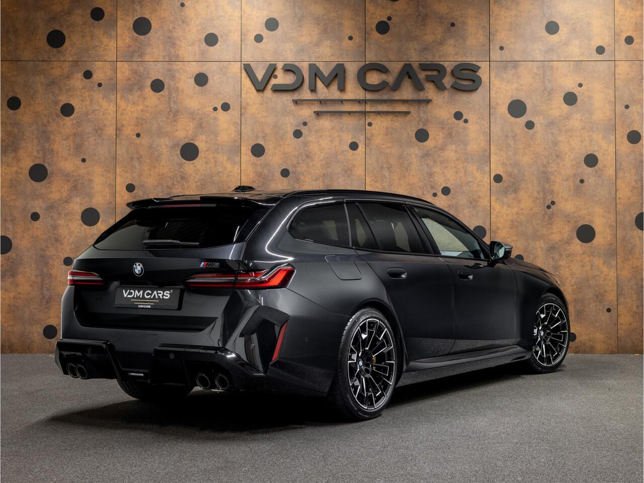 BMW M5 5-serie Touring | Keramisch | Pano | B&W | M Driver's Pack |