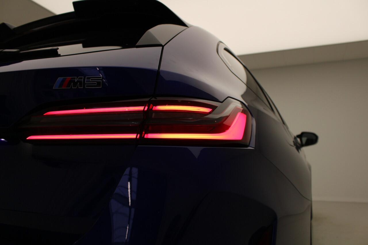 BMW M5 Touring M5 | Personal CoPilot | Bowers & Wilkins Surround Sound | Trekhaak | M Driver's Pack