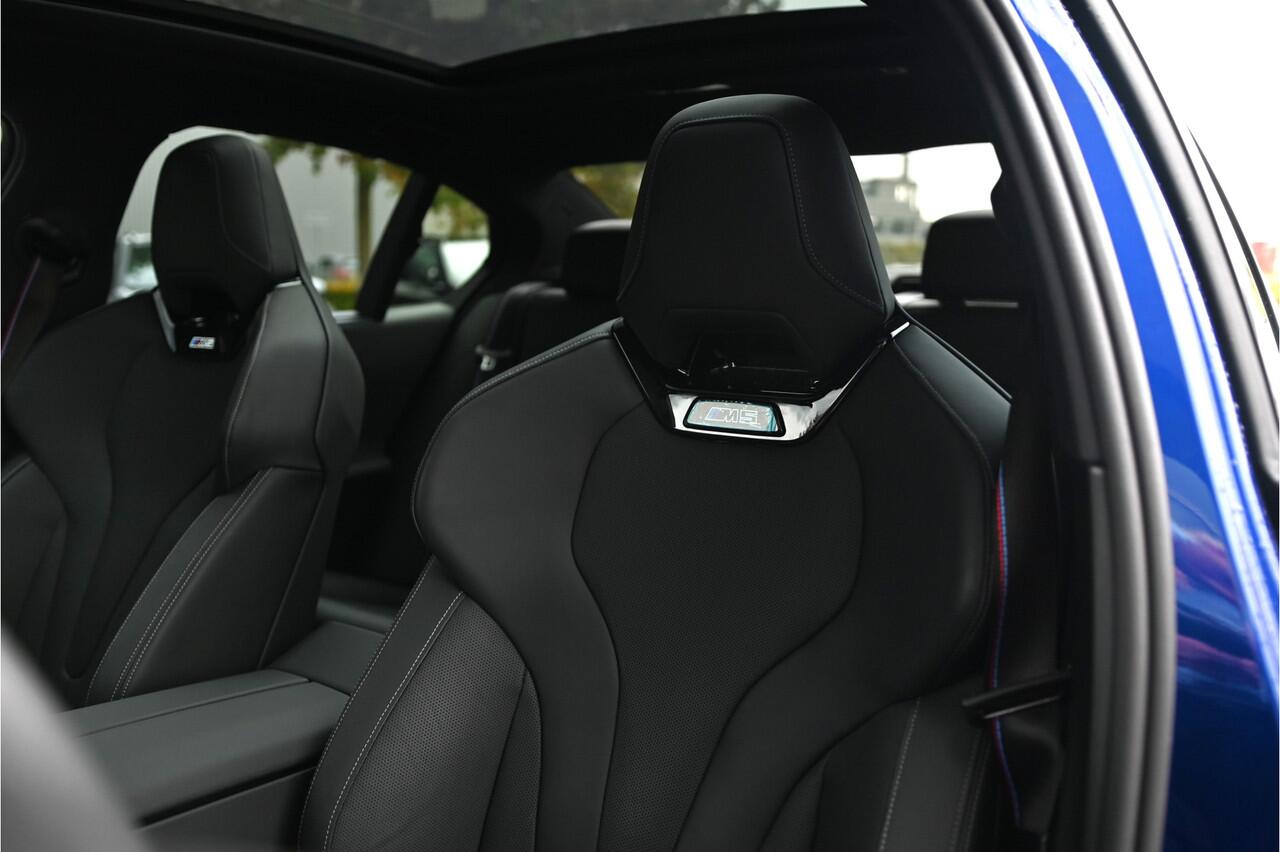 BMW M5 5 Serie Automaat / Panoramadak / Stoelventilatie / Bowers & Wilkins / M Multifunctionele voorstoelen / Adaptieve LED / Parking Assistant Plus / Driving Assistant Professional