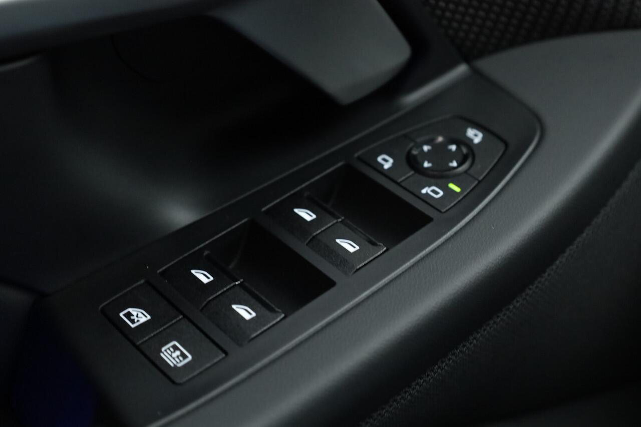 BMW M5 5-serie 727pk | Keramisch | Driving Assistant pro. | Carbon | M Driver's pack | B&W