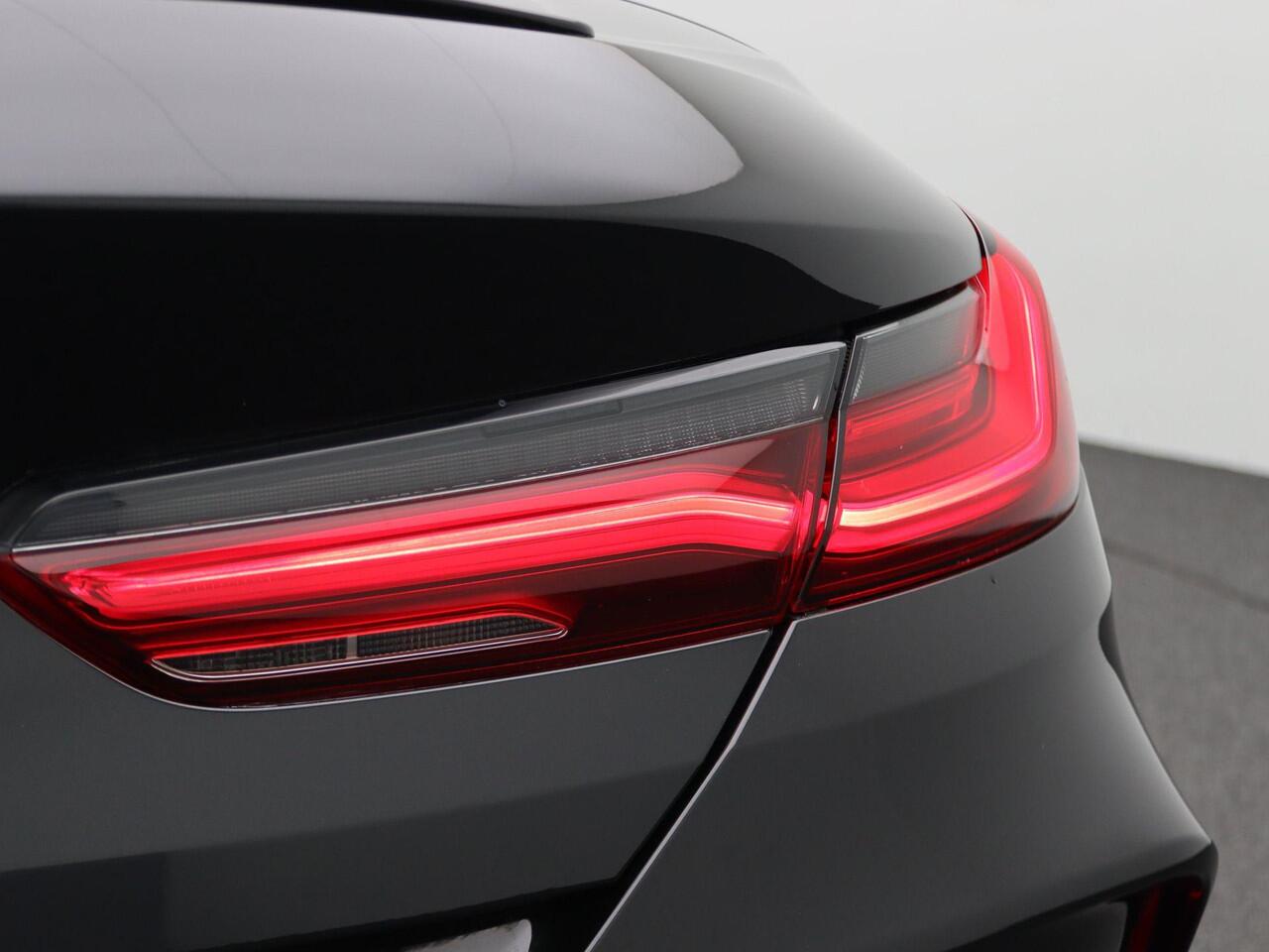 BMW M8 8 Serie Competition M Competition Package | Comfort Access | Soft Close | Stoelventilatie | Driving Assistant Professional | Parking Assistant Plus | 20''