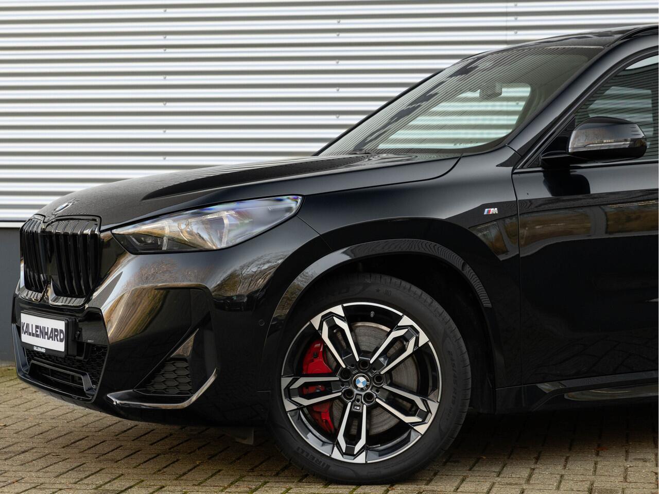 BMW X1 sDrive18i M-Sport Pro - Pano - Driving Ass Plus - Trekhaak - Harman Kardon