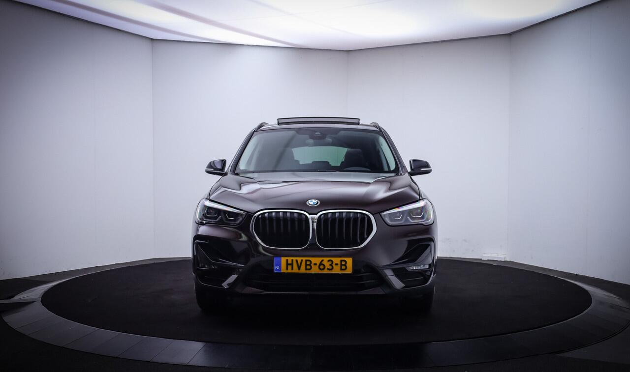 BMW X1 18iA SPORT LINE Edition PANO | FULL LED | NAVI | DAB | STOELVERW | AFN TREKHAAK | PDC V+A | LMV