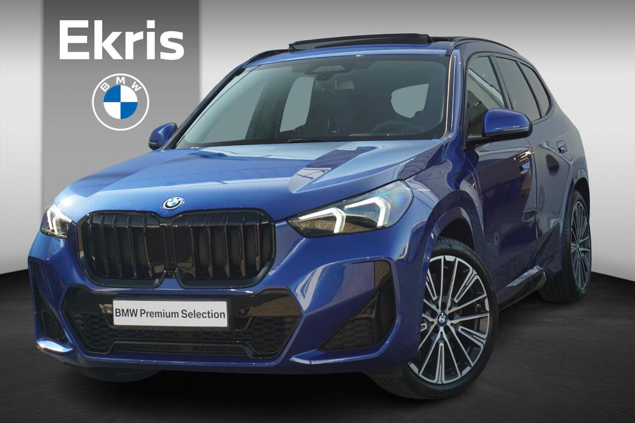 BMW X1 xDrive25e M Sportpakket 20'' / Panoramadak / Harman Kardon / Trekhaak / Elektrisch Verstelbare M Sportstoelen