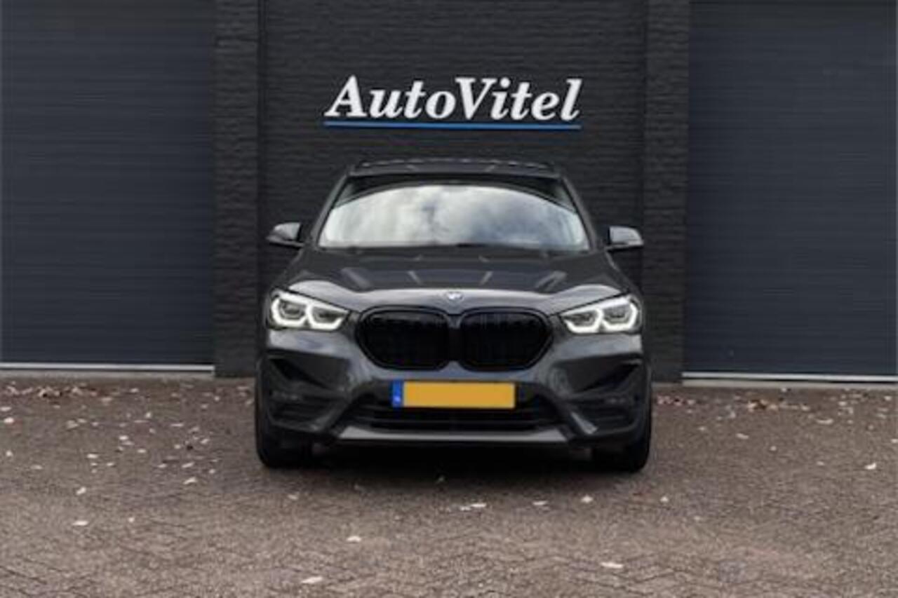BMW X1 xDrive25e | PDC V+A | Apple Carplay | Elektrische Klep | LED | Cruise | DAB | 15x op voorraad !