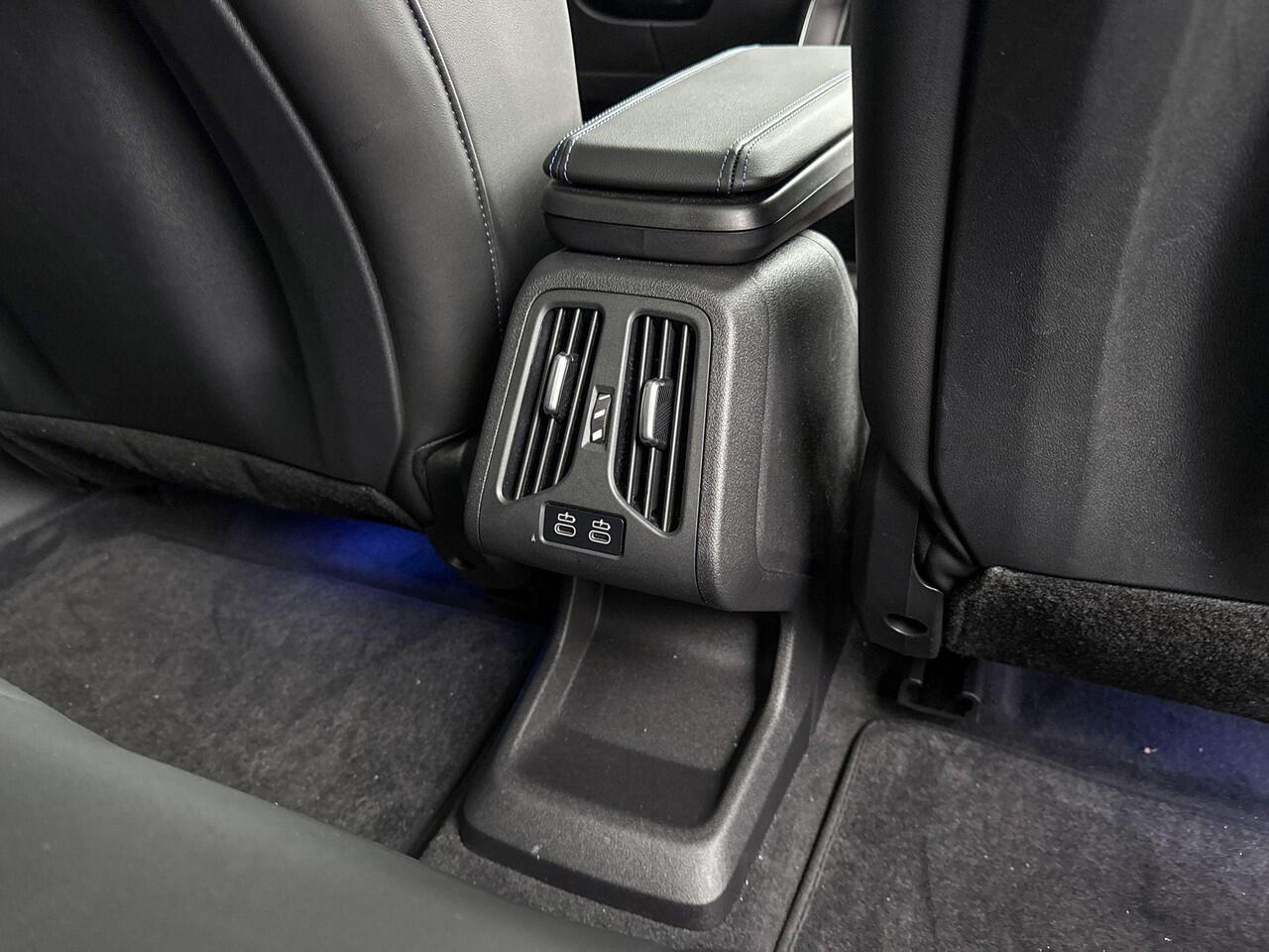 BMW X1 xDrive30e M Sportpakket Pro / Innovation Pack / Comfort Pack / Travel Pack / Trekhaak / Panoramadak / Driving Assistant Plus / Harman-Kardon